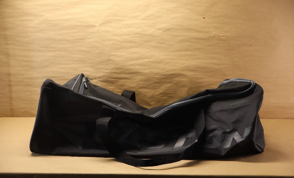 Bolsa de equipamento de time de beisebol Easton E100G, beisebol e softbol Fastpitch | Preta - Imagem 1 de 4