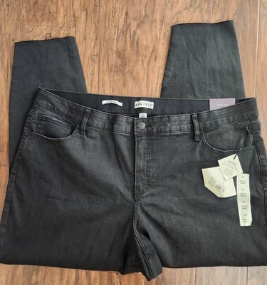 Ava & Viv Black Jeans Mid Rise Skinny Comfort Waist Fitted Hip & Thigh Plus Size - Image 1 of 4