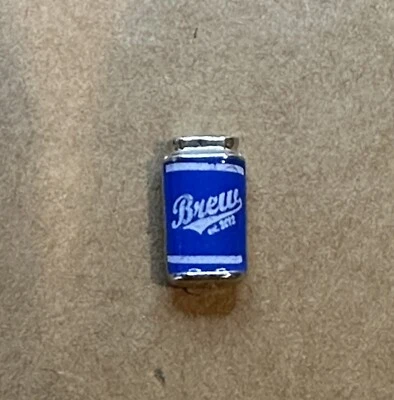 Dije flotante medallón Origami Owl Living - ¡Dije de lata de cerveza azul y blanco retirado! Foto 1 de 2