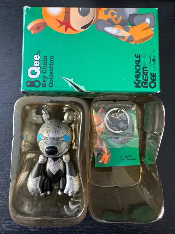 Iron Blue Eyes Knuckle Bear Qee Chapter 2 Touma Toy2r - Imagem 1 de 1