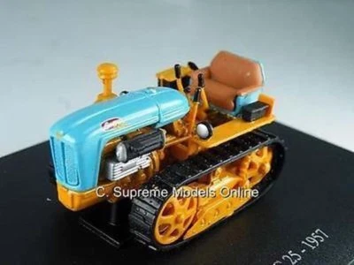 1957 LANDINI C25 TRACTOR 1/43RD SIZE MODEL CLASSIC FARMING VERSION BXD R0154X{:} - Image 1 of 4