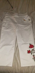 Intro Love The Fit Women's Capri Size 6 With Floral Embroidery - Picture 1 of 6