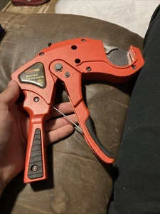 Cortador de tubos de PVC de alta resistencia Grand Rapids Industrial Products máximo 1-5/8 - Imagen 1 de 10