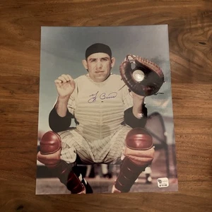 Yogi Berra Autographed Signed 8x10 Photo NY Yankees HOF With COA - Picture 1 of 7