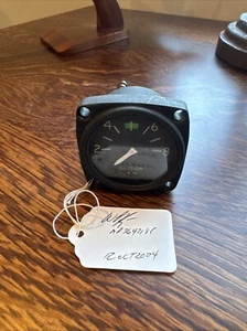 CESSNA SUCTION GAUGE MODEL 3-102-1 PN: C688540 0101 - Bild 1 von 4