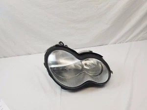 2001 2002 2003 2004 MERCEDES BENZ C-CLASS RH RIGHT SIDE OEM HALOGEN HEADLIGHT U - Picture 1 of 9