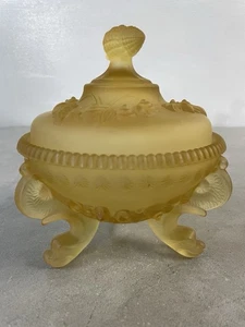 Piatto vintage Westmoreland ambra vetro satinato conchiglia di argonauta piedi di drago - Foto 1 di 8