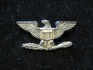 VINTAGE U.S. ARMY COLONEL'S EAGLE. STERLING SILVER. PIN BACK - Picture 1 of 2