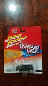 JOHNNY LIGHTING FUNDIDO A PRESIÓN 1/64 IMPORTACIÓN CALOR MINI COOPERA - NUEVA TARJETA SELLADA CASI NUEVA - Imagen 1 de 2
