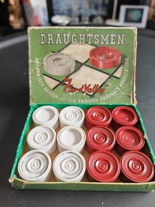Vintage Chad Valley Draughtsmen Draughts 24 Pieces Boxed FREE UK POSTAGE - Picture 1 of 2