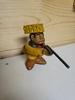 Green Bay CABEZA DE QUESO Cazador con Rifle Figura Fútbol Raro - Como Está Foto 1 de 4