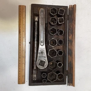 Vintage Frank Mossberg Socket Set No. 355 - 19 piece set + box - Picture 1 of 7