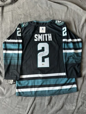 Camiseta deportiva firmada por Will Smith de los Tiburones de San José Beckett certificado de autenticidad Foto 1 de 4