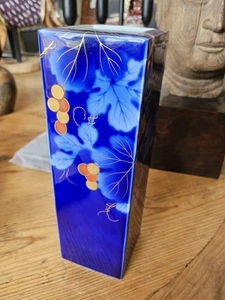 Vintage Signed Blue Porcelain Fukagawa 9.25" X 3" Square Vase Leaves & Berries - Picture 1 of 9