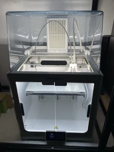 Ultimaker S5 R2 3d Drucker mit Air Manager - Bild 1 von 6