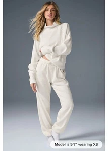 Alo Yoga Weekend Escape Waffle Jogger Ivory Size Small Athleisure Comfort Relax - Picture 1 of 9