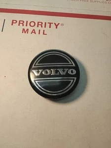 VOLVO V60 II 225, 227 Radkappen 30666913 - Picture 1 of 2