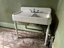 Antique Double Bowl White Enamaled Cast-Iron Farmhouse Sink