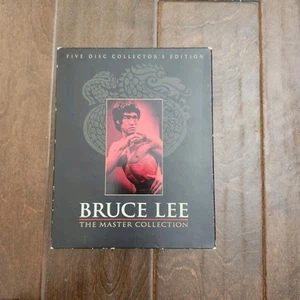 Bruce Lee - The Master Collection (DVD, 1999, 5-Disc Set) - Foto 1 di 11