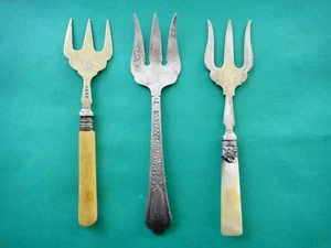 COLLECTIBLE VINTAGE 3x EPNS FORKS GOOD CONDITION - Picture 1 of 9