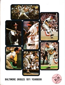 1971 Baltimore Orioles Yearbook Brooks Robinson Frank Robinson Jim Palmer jmc3 - Picture 1 of 1