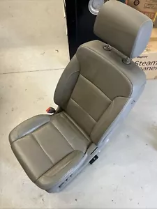 17 CHEVY SILVERADO 2500 LT SEAT FRONT Driver GRAY Leather POWER HEATED CREW CAB - Picture 1 of 8