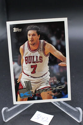 TONI KUKOC 1995-96 Topps Basketball #125 Chicago Bulls - Image 1 of 2