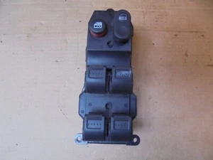 HONDA JAZZ 2002 OFFSIDE CONDUCTOR DELANTERO 4 VÍAS INTERRUPTOR VENTANA PAQUETE 35755-SAA-306-M1 - Imagen 1 de 3