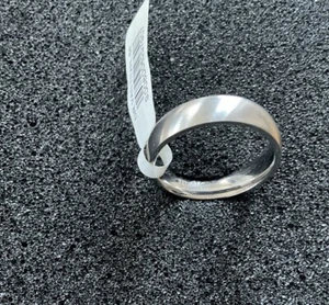 Anello Vandenberg colore argento materiale titanio misura 64 - Foto 1 di 4