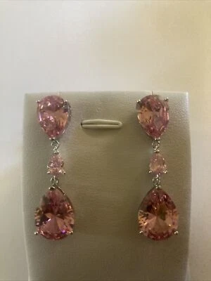 Pendientes largos de gotas de agua de topacio rosa Foto 1 de 4