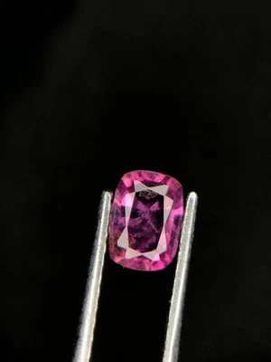 Natural Sapphire 0.61 Carats Purplish Pink Cushion and Mix Cut Certified - Image 1 of 4