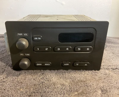 03 04 05 06 07 08 Chevrolet Silverado GMC Sierra AM FM receptor de radio Foto 1 de 4