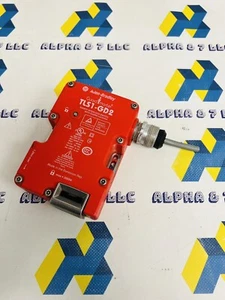 Allen Bradley Guard Master TLS1-GD2 Safety Interlock Switch With Guard Locking - Picture 1 of 7