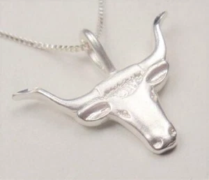 STERLING SILVER BULL TEXAS CATTLE LONG HORN BRAHMA BULL RODEO PENDANT NECKLACE - Picture 1 of 8