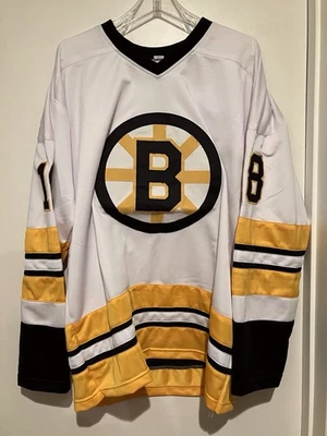 Camiseta Happy Gilmore Boston’s Bruins, grande para hombre Foto 1 de 4
