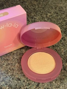 Evidenziatore Benefit Glow-La-La Velvet Gleam ~ Raya ~ luce equa ~ nuovo con scatola ~ dimensioni complete - Foto 1 di 4