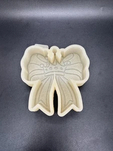 Bow w/Crown Freshie Mold! - Picture 1 of 2