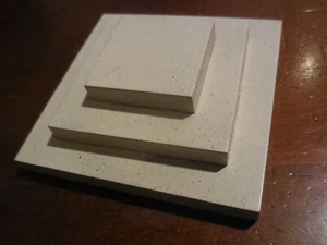 piedistallo base in legno a gradini per modellini coppe trofei da esposizione - Picture 1 of 4