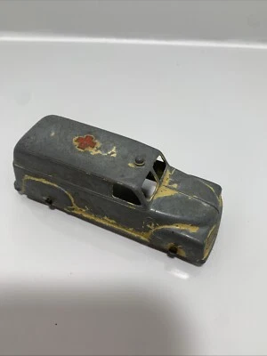 Ambulancia Chevrolet Tootsietoy años 50 - 4" Foto 1 de 2