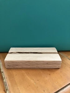 Soporte de exhibición de tarjetas coleccionables de madera, roble rojo. Hecho a mano en EE.UU. - Imagen 1 de 8
