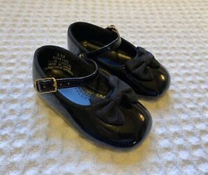 new STRIDE RITE $48 Softsole Baby Shoes Black Patent Leather Bow Mary Janes 2 M