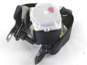 733700D090C0 CINTURA DI SICUREZZA POSTERIORE DESTRA TOYOTA YARIS 1.3 B 73KW 6M 5 - Imagen 1 de 4