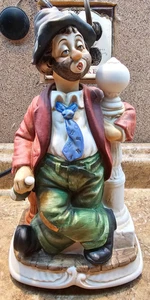 VINTAGE WACO Melody In Motion "Lamp Post Willie" Hobo Clown Figurine - Foto 1 di 12