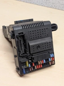 2005-2014 Volvo XC90 V70 S80 S60 Central Electronic Control Module 30786890 - Picture 1 of 12