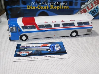 Autobús Corgi US54313 GM Fishbowl New York Bus Service escala 1:50 modelo de autobús fundido a presión Foto 1 de 4