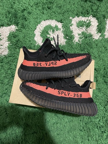Taglia 5.5M 7W Adidas Yeezy Boost 350 V2 Low Red Stripe INDOSSATE UNA VOLTA