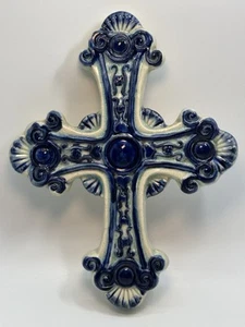 Kobaltblau und weiß Keramik filigran Kreuz 8 "x 6,25" Wandbehang - Bild 1 von 10