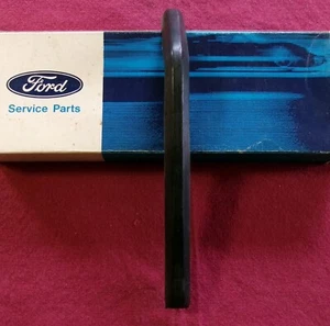 1971-72 MERCURY MARQUIS MONETERY FRONT BUMPER GUARD PAD D1MY-17A812-A - Picture 1 of 5