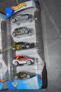 Hot Wheels Confezione 5 Morris Mini Cooper Silver 102 Tiger Escort Lancia ecc Tiki Tor - Foto 1 di 1