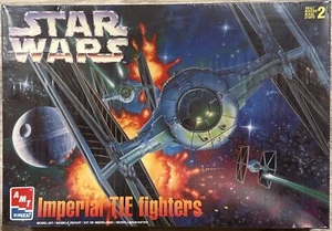 1997 AMT ERTL Star Wars Imperial TIE Fighters Model Kit 8438 New FACTORY SEALED - Picture 1 of 4